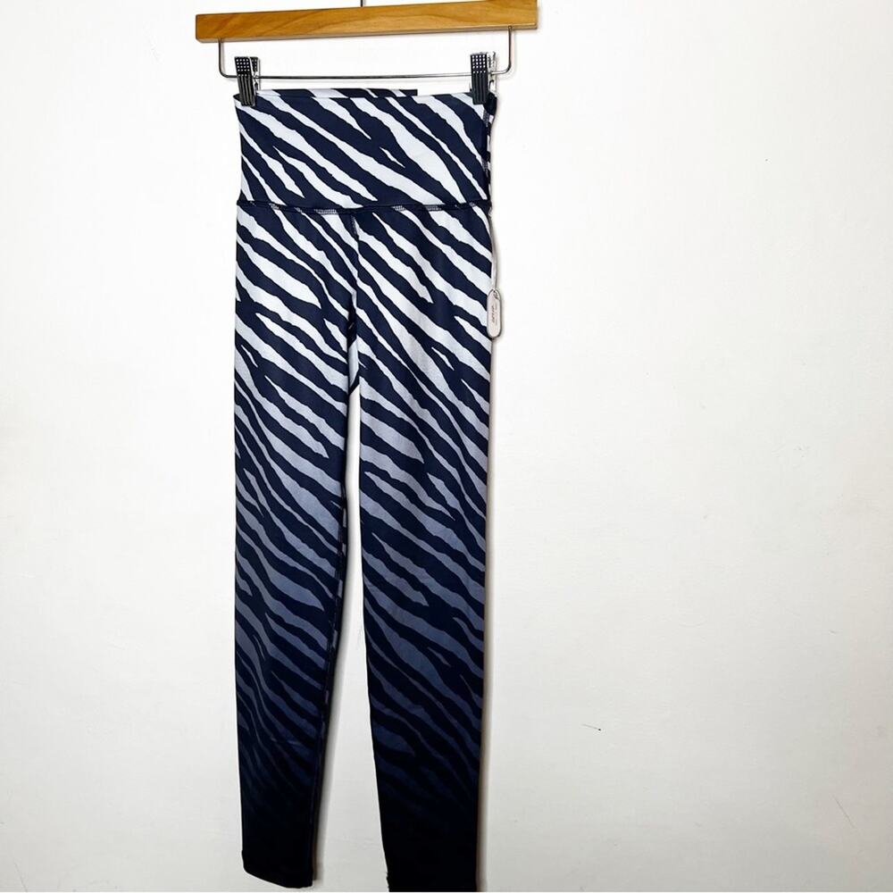 NWT SZ XS AERIE Tiger Stripe Legging